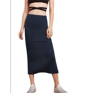 Aritzia Wilfred Free black skirt size medium NWT